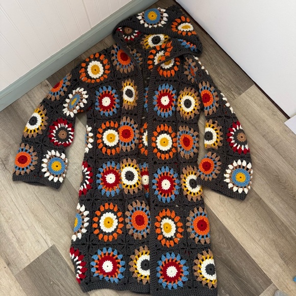 Hand Crochet Granny Square‎ Long Cardigan Sweater Size Medium/ Large - Picture 6 of 10